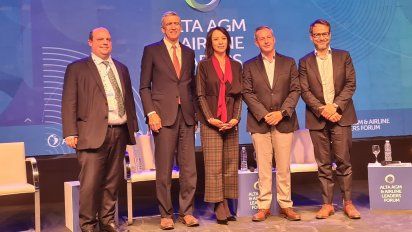 El Panel de CEOs de aerolíneas: Pablo Ceriani, Pedro Heilbron, Gabriela Frías, Andrés Conesa y Adrián Neuhauser.