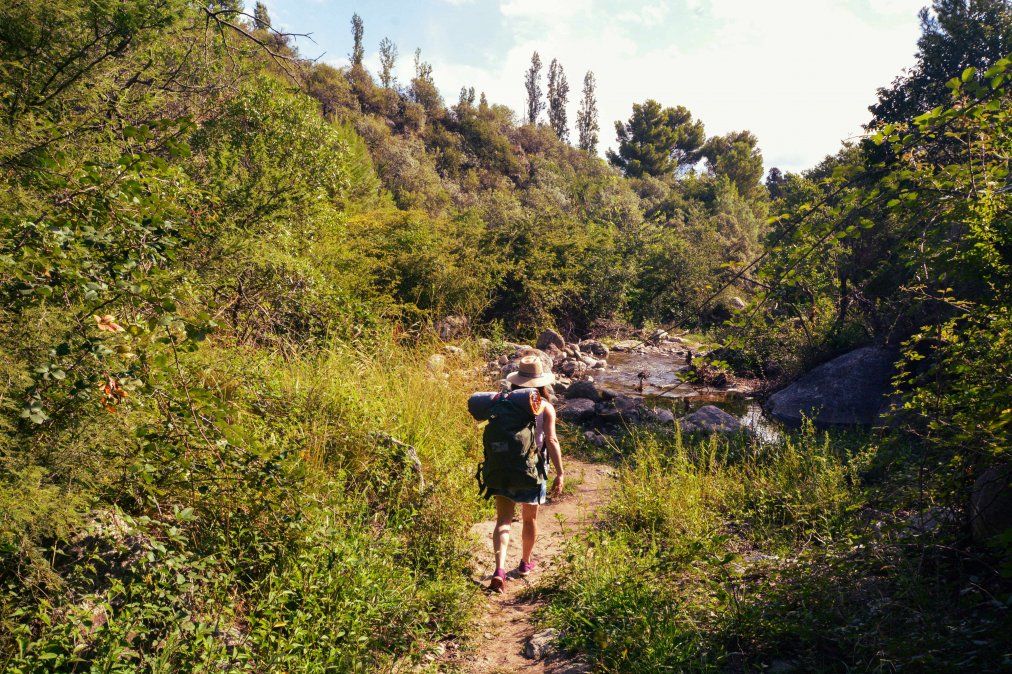 El trekking es una de las actividades que se pueden realizar en las sierras cordobesas.&nbsp;