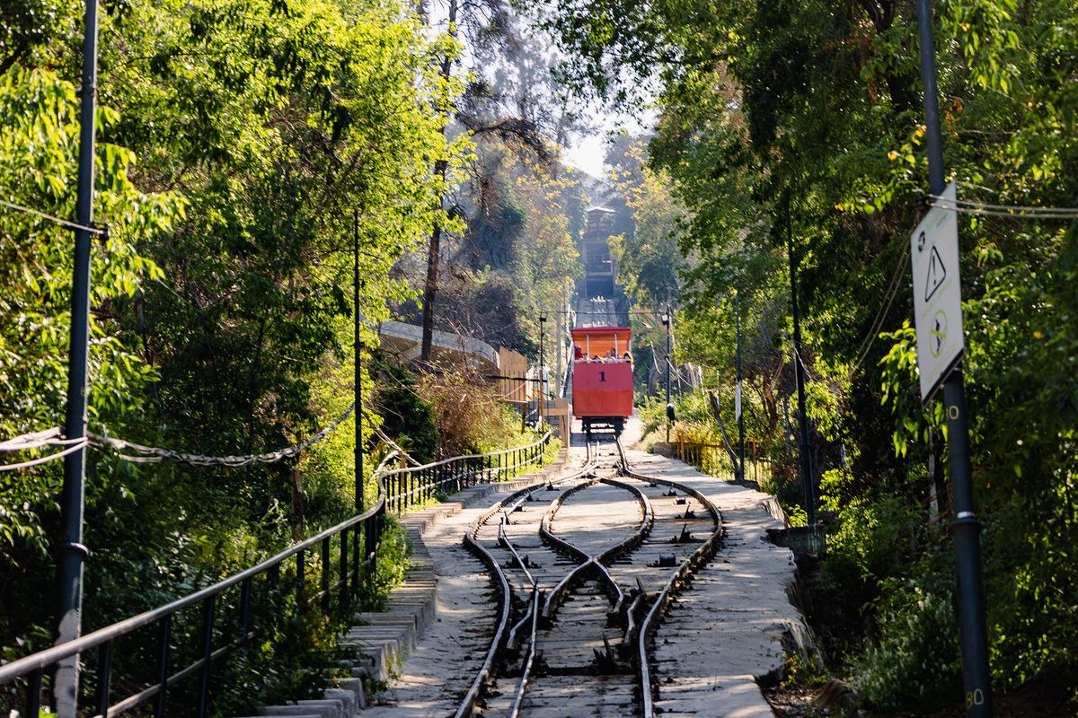 El Funicular de Santiago fue inaugurado el 25 de abril de 1925.