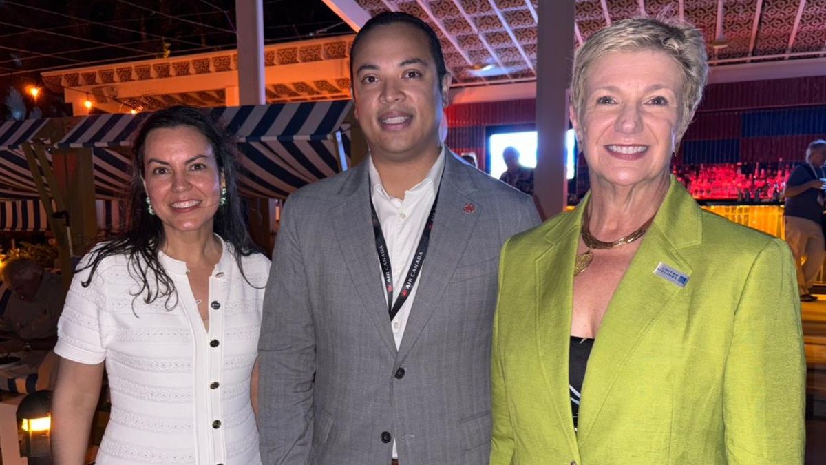 Michelle Galindo, senior director TMC & Leisure Partnerships en Marriott International; Alfredo Hurtado, director de Ventas de Air Canada en Estados Unidos; y Christine Valls, managing director Sales Latin America, Caribbean & Miami de United Airlines.