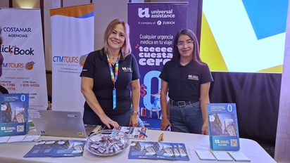 El equipo de Universal Assistance presente en el Workshop de Ladevi Perú 2025.