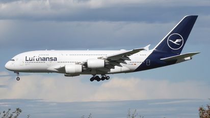 ¿Cómo cambiar o cancelar un vuelo con Lufthansa?