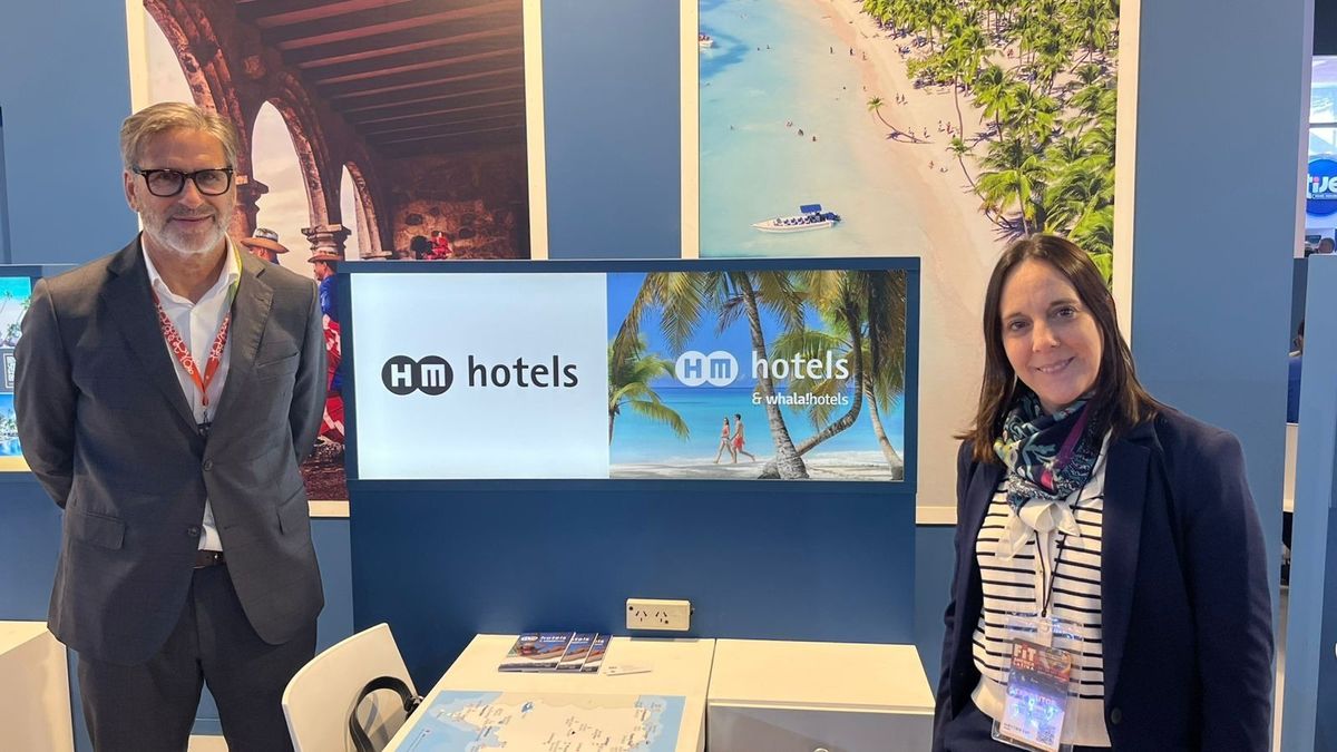 Diego Buades y Ana La Madrid, representante de ventas Argentina, Chile, Uruguay y Paraguay de HM hotels.