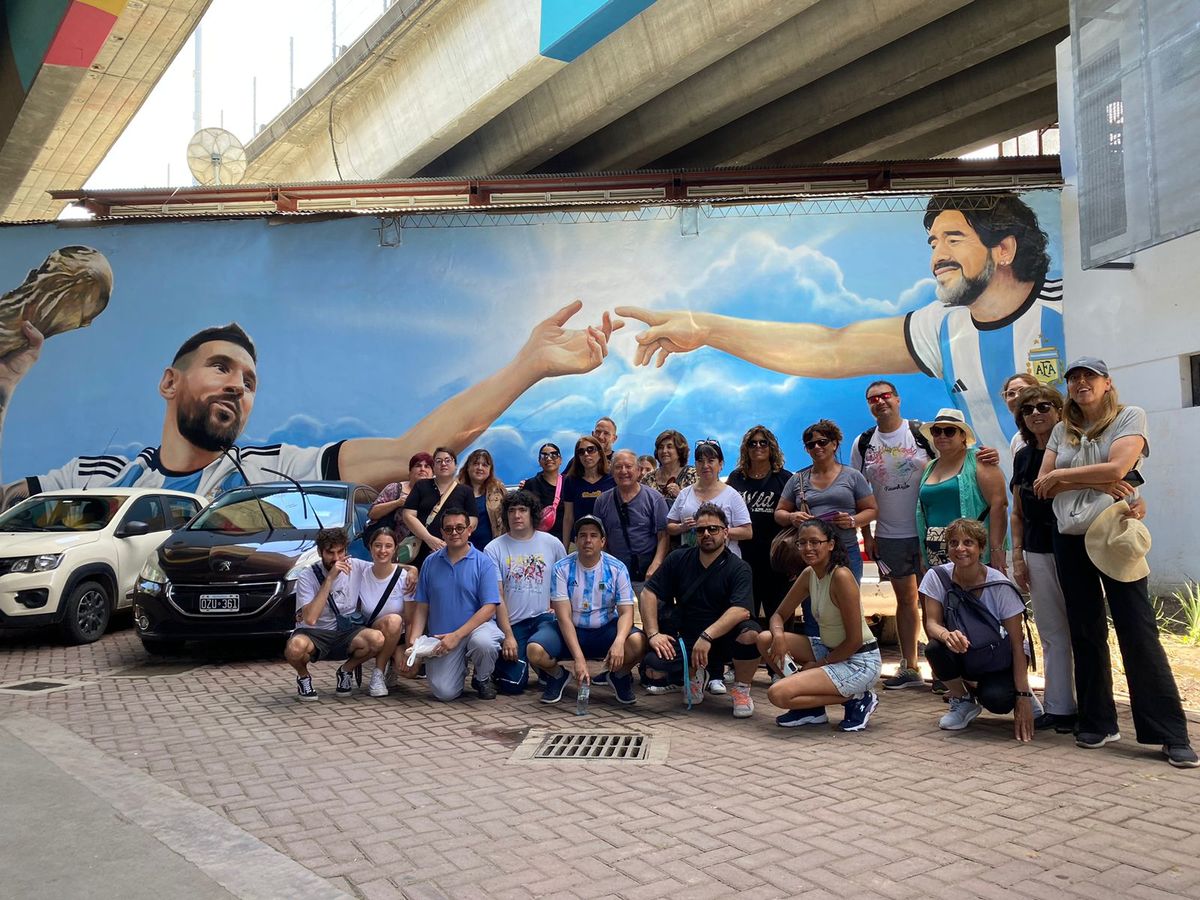 Buenos Aires tiene varios circuitos de murales y el barrio Mugica es uno de ellos.