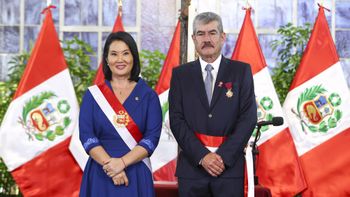 Rogers Valencia jura como titular del Mincetur en Palacio de Gobierno, comprometiéndose a impulsar un modelo de gestión sostenible para el sector.