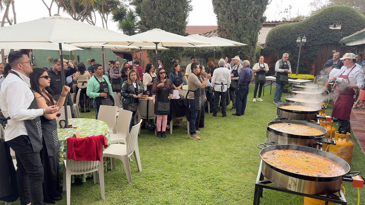 Evento de Iberia en Finca Yaruquí incluyó una masterclass para preparar paella.
