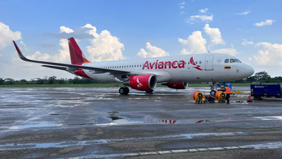 Colombia: suspenden vuelos por crisis de combustible