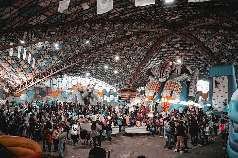 Llevar a los más chicos al parque Escopark de Belén de Escobar es probablemente una de las más divertidas opciones para estas vacaciones de invierno 2023 en Buenos Aires.