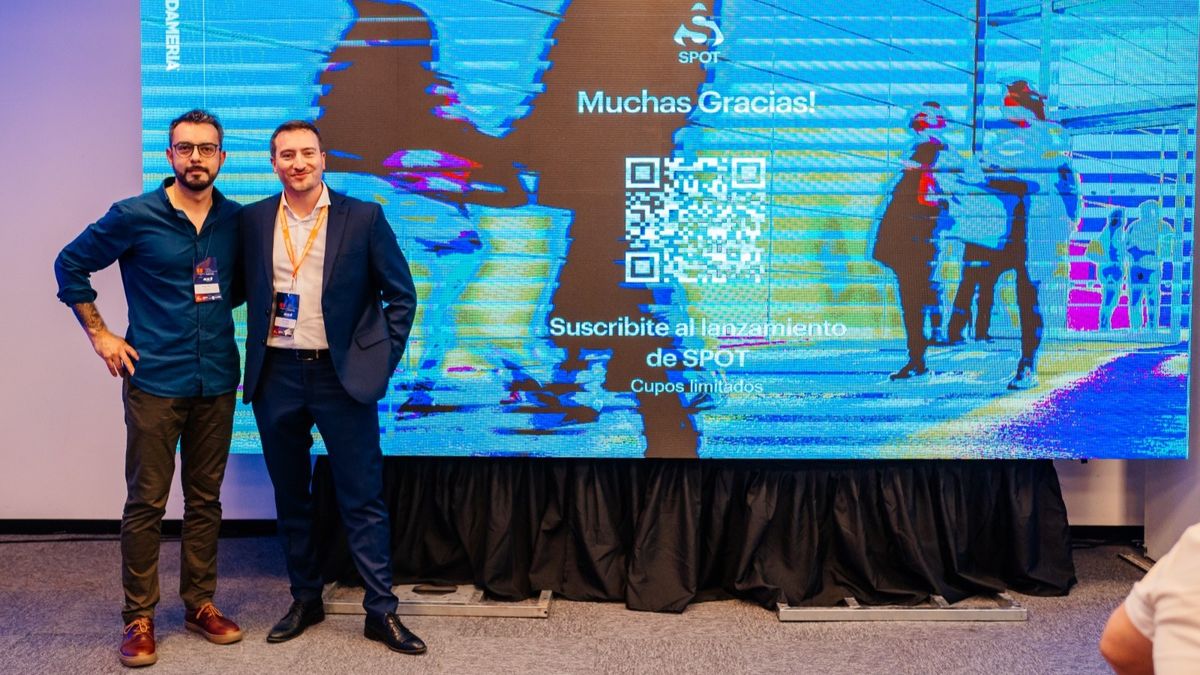 Eric Ryhr y Dante Paz, gerente general y gerente de Tecnología de Sudameria, respectivamente, presentaron SPOT en el 65º Workshop de ACAV.
