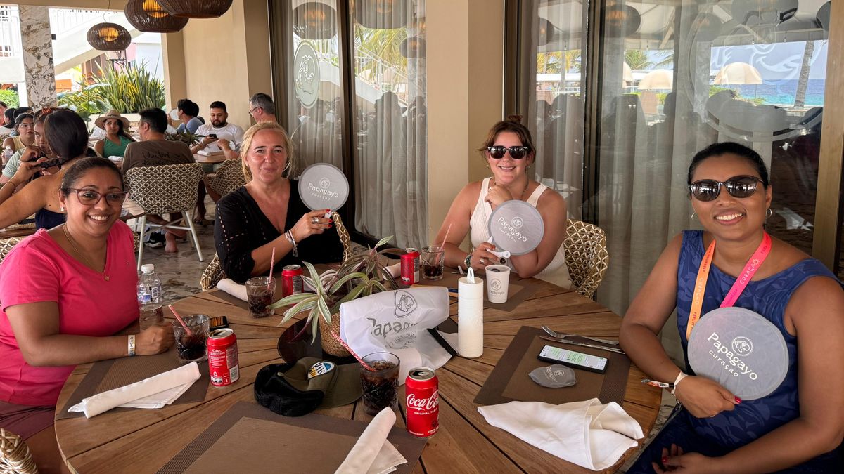 Inspección en Papagayo Beach Hotel & Resort Curazao.