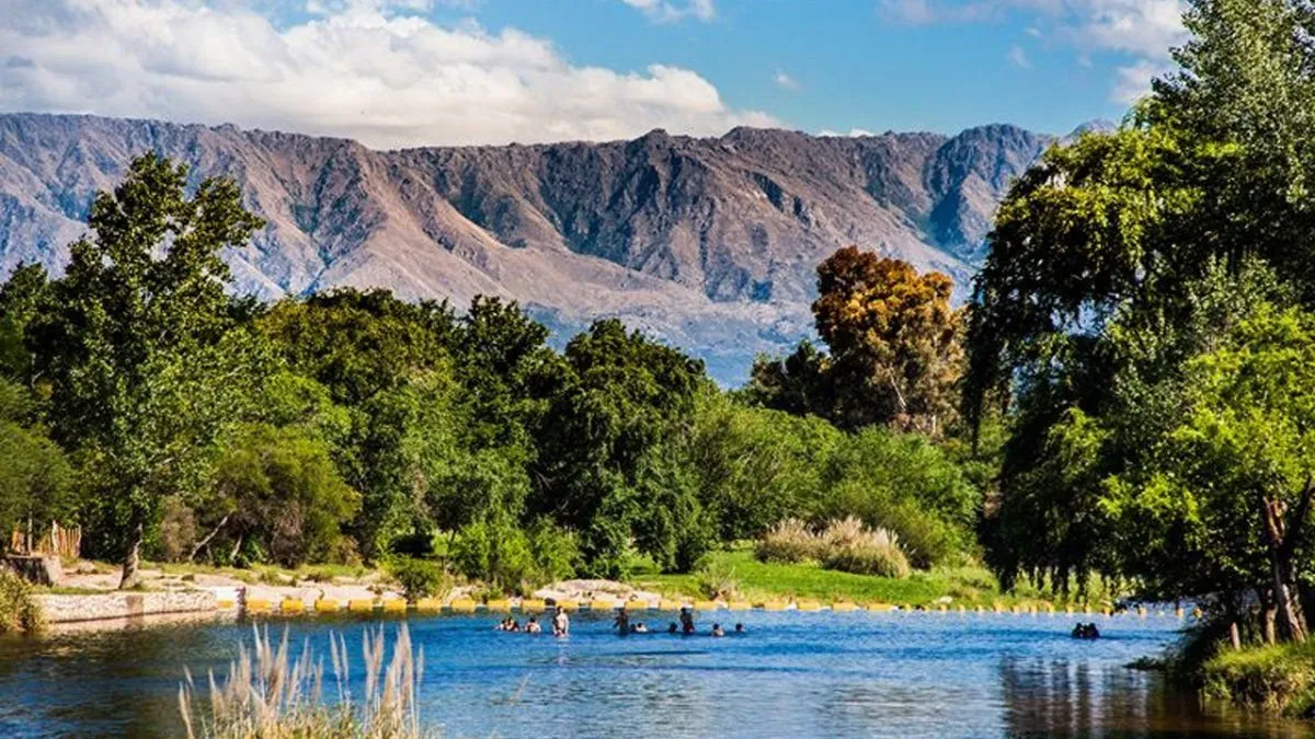 Vacaciones 2025: descubrí estos 3 increíbles pueblitos de Córdoba que invitan a disfrutar del verano.