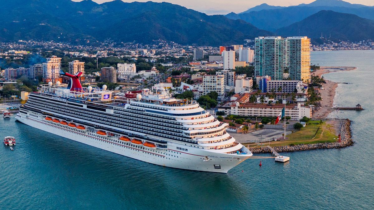 Los cruceros que han llegado a Puerto Vallarta han traído a 350 mil truistas en lo que va del año.