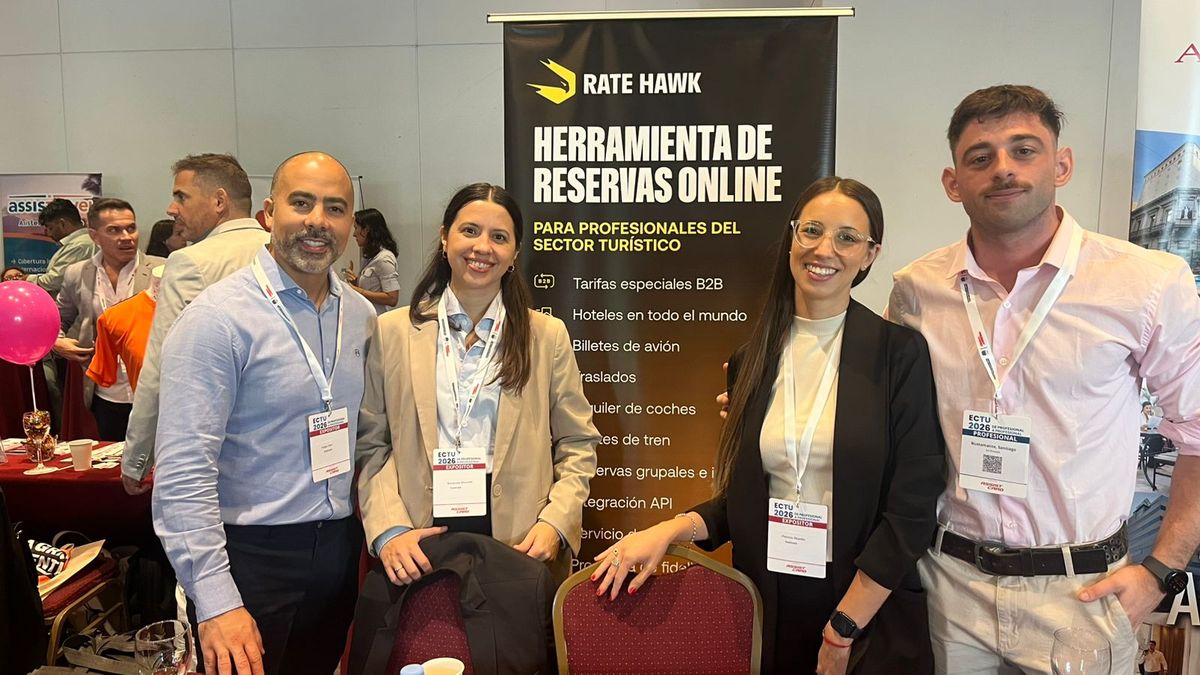 El equipo de RateHawk que particip&oacute; de ECTU.
