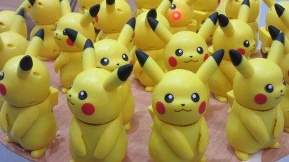 Los pokemones (con Pikachu a la cabeza) son una compañía omnipresente en la ciudad y especialmente en las tiendas.
