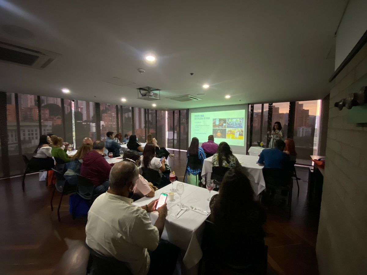 Capacitación por Descubre Puerto Rico en Medellín 17 de noviembre.