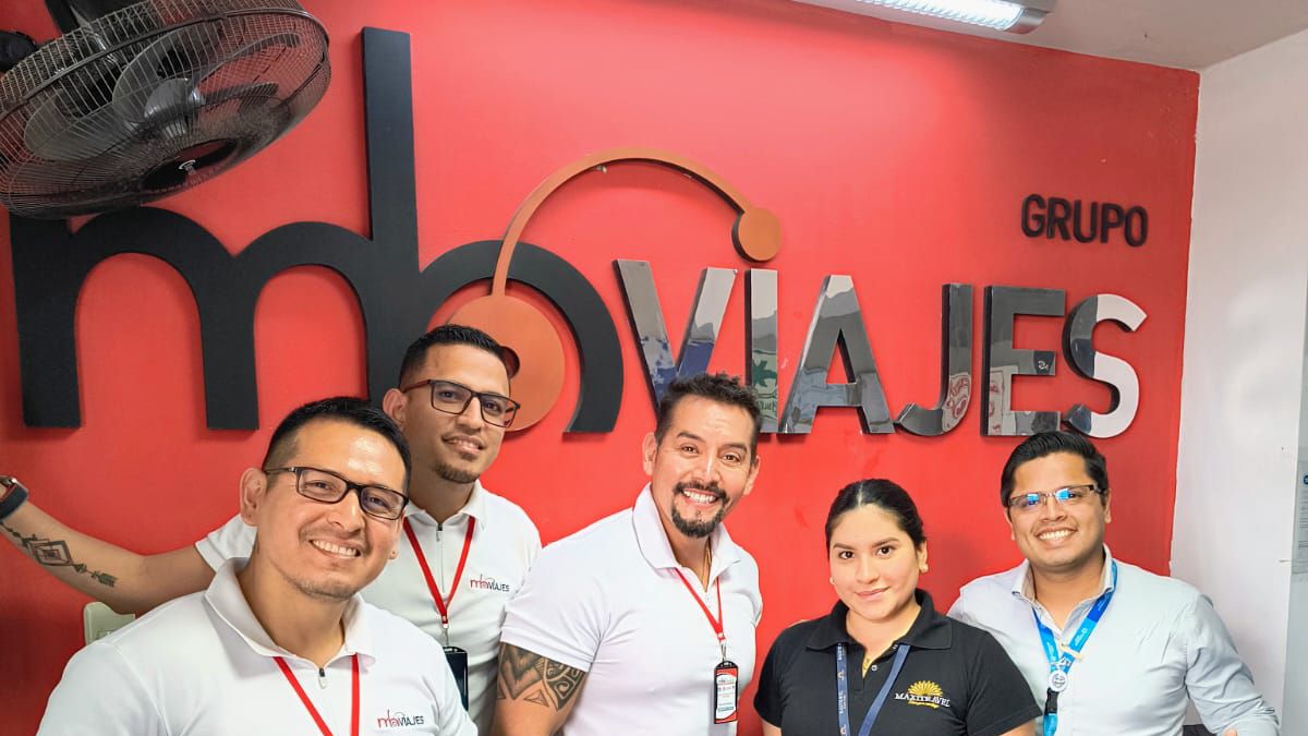 Maxitravel y Aeroregional visitaron agencias de viajes en Breña junto a Costamar.