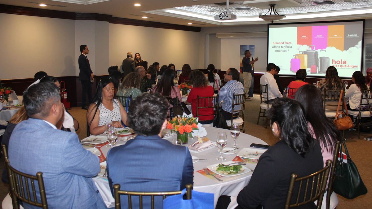 Capacitación de Corpoturismo Cartagena en Ladevi Workshop en Quito. 