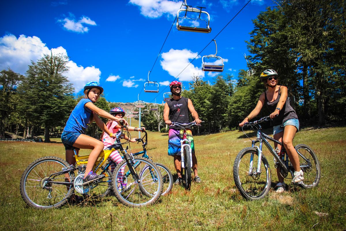 Este verano 2023 en San Martín de los Andes las familias podrán disfrutar de una excursión inolvidable en bici por la montaña.