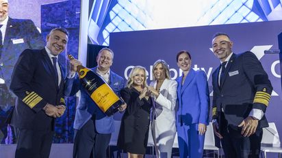 Celebrity Cruises realizó una ceremmonia especial para darle la bienvenida a su nueva embarcación Celebrity Ascent.