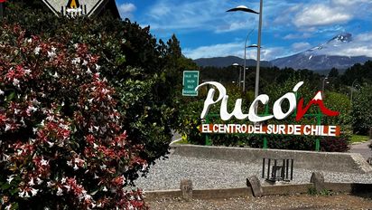 Municipalidad de Pucón anunció medidas para reforzar la fiscalización turística en el verano 2025/2026.