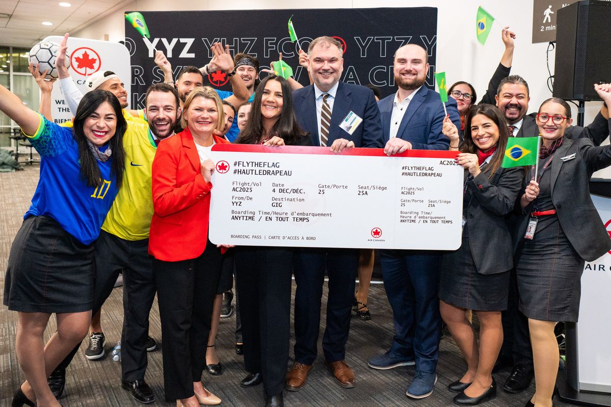 El lanzamiento de la nueva ruta de Air Canada en el Aeropuerto Internacional Toronto-Pearson.