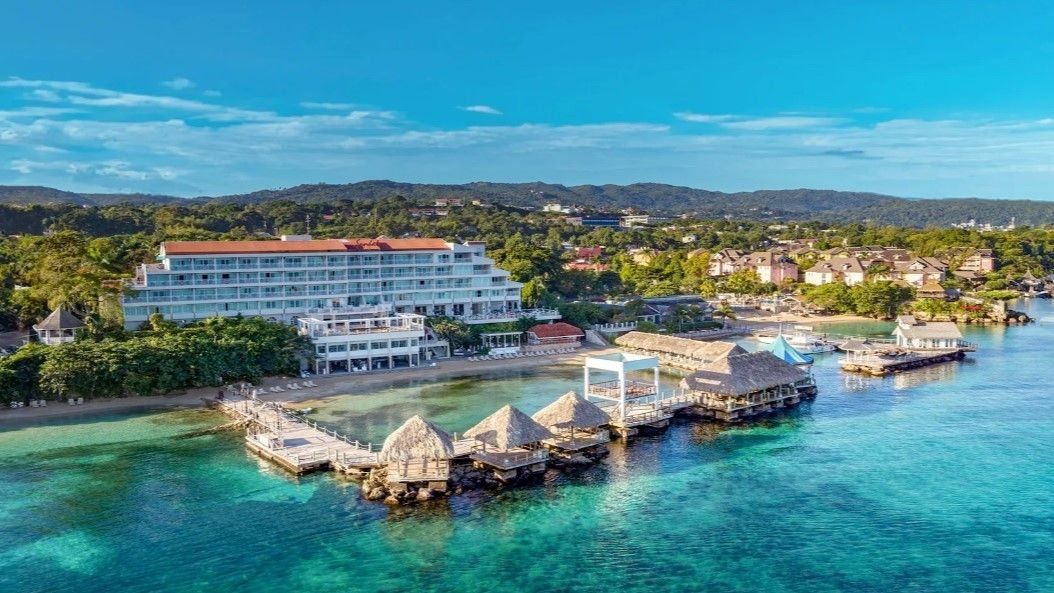 Vacaciones en Jamaica: el all incluive Sandals Ochi es uno de los complejos cercanos a  Upton Estate Golf & Country Club.