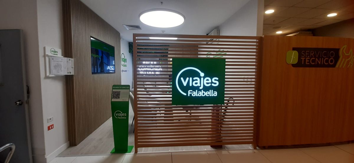 Viajes Falabella planta bandera en Trujillo. - Ladevi Medios y Soluciones Viajes Falabella planta bandera en Trujillo.