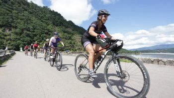 Explorando en Tucumán sus escenarios naturales.