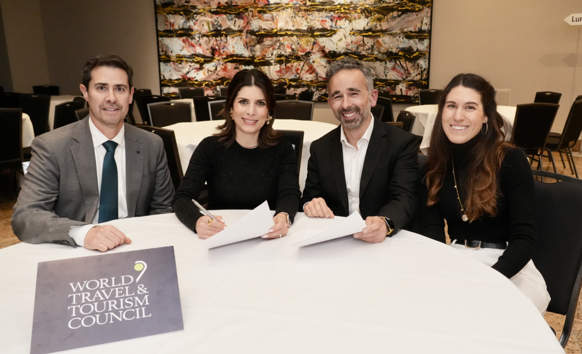 Responsables de Mabrian y WTTC.