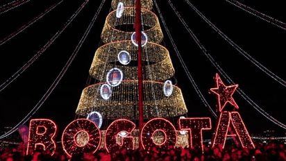 Bogotá brilla esta Navidad con alumbrados que unen tradición y sostenibilidad en escenarios emblemáticos de la ciudad.