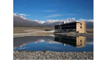 Relax infinito entre viñedos y montañas