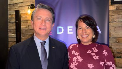 Ricardo Garnica, gerente regional de Ventas de Delta en Colombia y Vivian Acosta, responsable de Comunicaciones Corporativas para Latinoamérica, el Caribe y el Sur de Florida de Delta Air Lines.