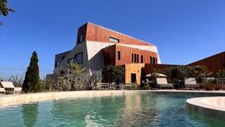 Locus Solus: un hotel que renueva la experiencia de alojamiento en el sur de Mar del Plata