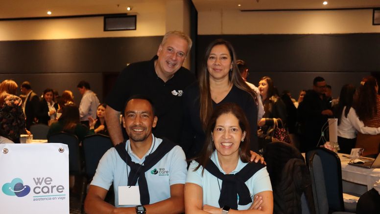 Equipo We Care en el Workshop de Ladevi en Bogotá.