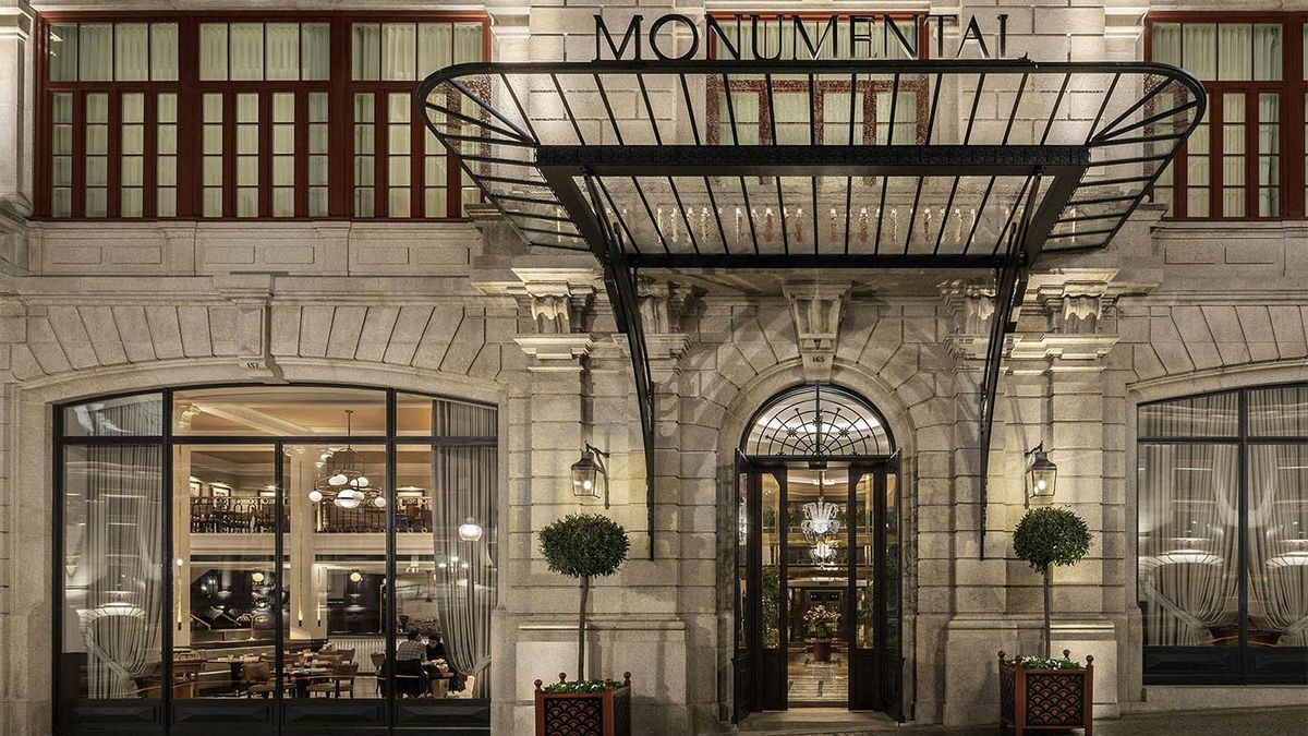 Fachada del One Monumental Palace en Oporto