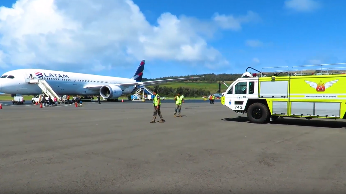 Rapa Nui: nueva alcaldesa Elizabeth Arévalo lamentó la ausencia de la ruta que hasta 2019 conectaba con Tahiti. (Imagen archivo) - Ladevi Medios y Soluciones Rapa Nui: nueva alcaldesa Elizabeth Arévalo lamentó la ausencia de la ruta que hasta 2019 conectaba con Tahiti. (Imagen archivo)