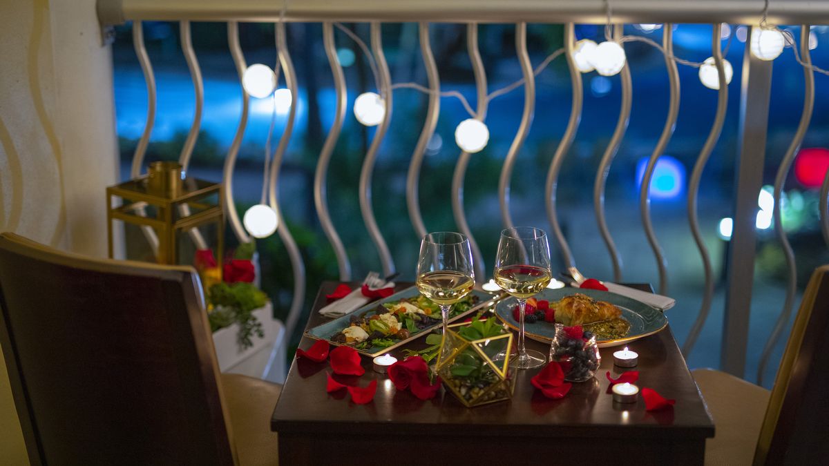 Perfecto para un brunch relajado o una cena tras visitar los parques, la oferta culinaria de Meliá Orlando Celebration completa la experiencia gastronómica de Orlando.