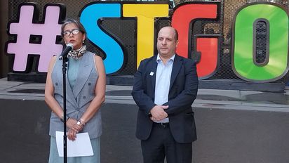 La subsecretaria de Turismo, Verónica Pardo, junto al director nacional de Sernatur, Cristóbal Benítez.&nbsp;