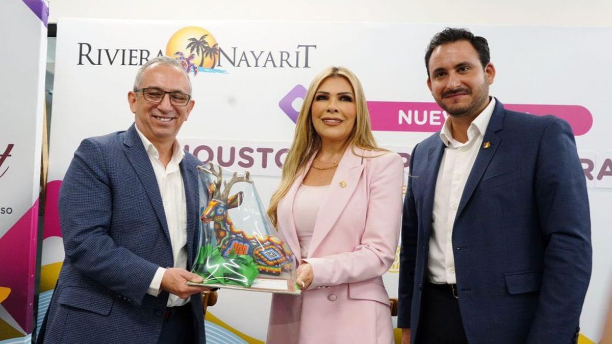 La secretaria general de Gobierno de Riviera Nayarit, Rocío Esther González García, anunció la nueva conexión con Houston, Texas, operada por United Airlines.