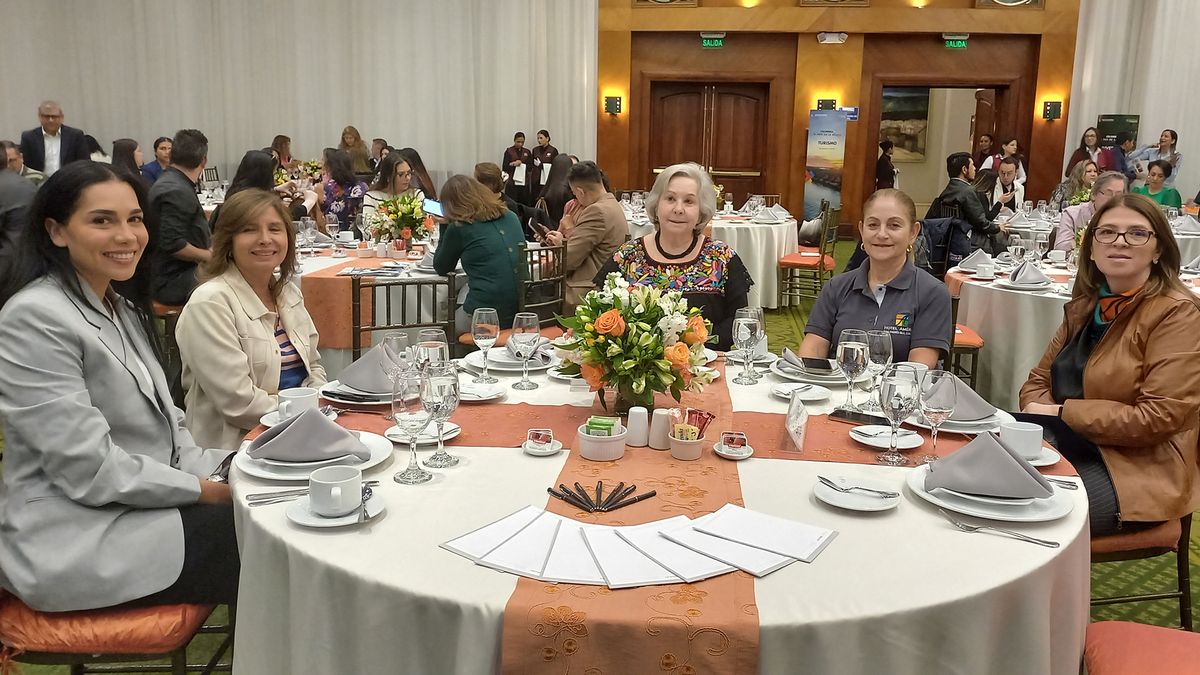 El evento de ProColombia cont&oacute; con la presencia de la embajadora de Colombia en Ecuador, Ma. Antonia Velasco.