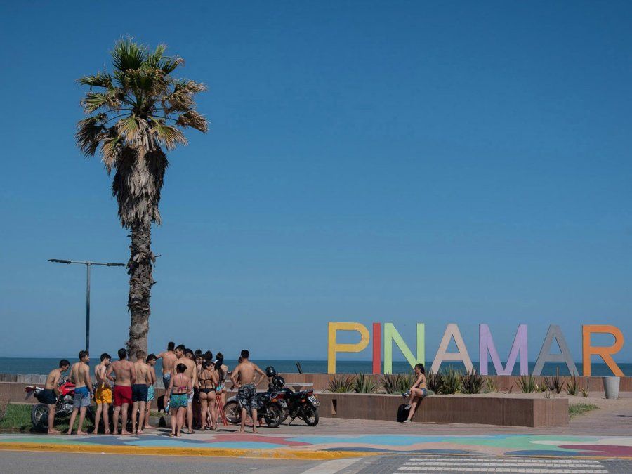 Empresarios y funcionarios condenan que se hable de que no habr&aacute; temporada de verano.