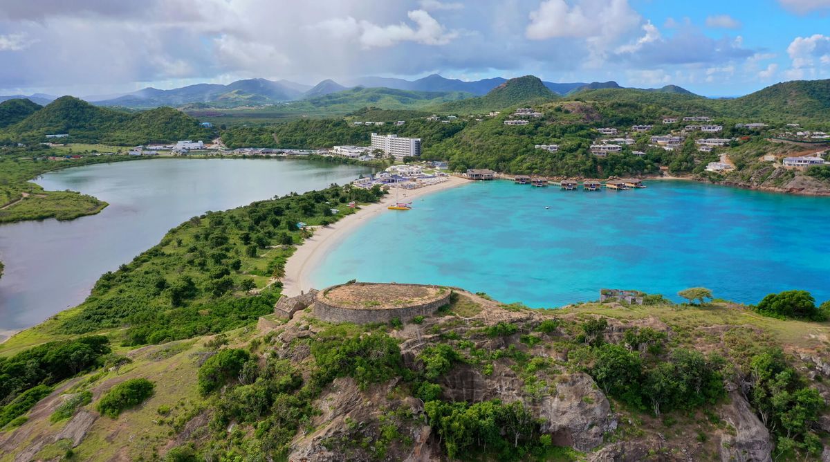 Blue Diamond Resorts anuncia la apertura del Royalton CHIC Antigua para fines de 2023 en la idílica playa de Dickenson Bay