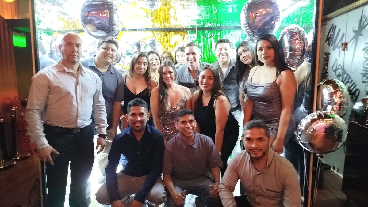 Vidatur cumplió 25 años y lo celebró junto a su equipo de trabajo, aliados comerciales y agentes de viajes. - Ladevi Medios y Soluciones Vidatur cumplió 25 años y lo celebró junto a su equipo de trabajo, aliados comerciales y agentes de viajes.