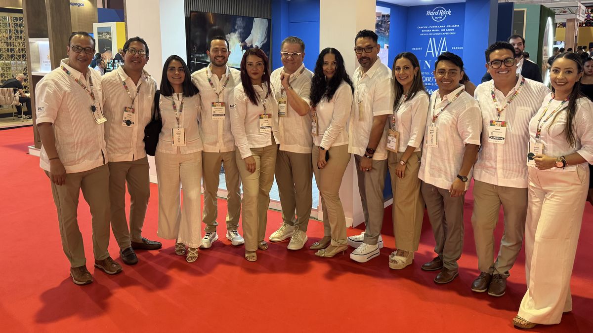 Equipo de PAM Hotels en el Tianguis Turístico 2026.
