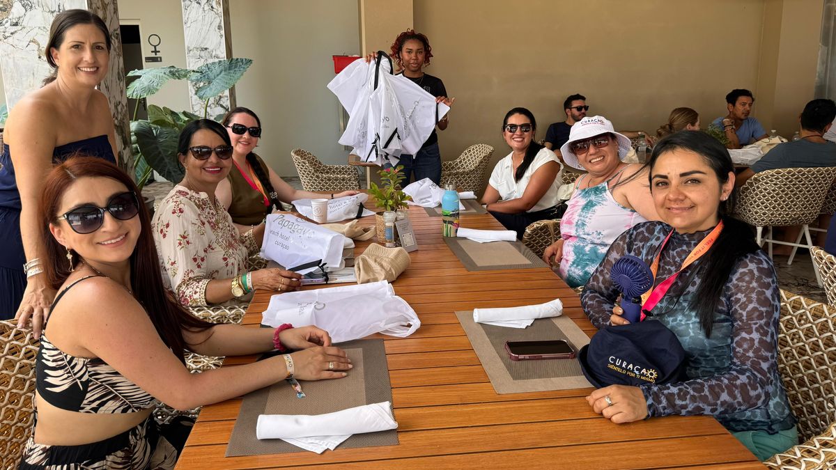 Inspección en Papagayo Beach Hotel & Resort Curazao.