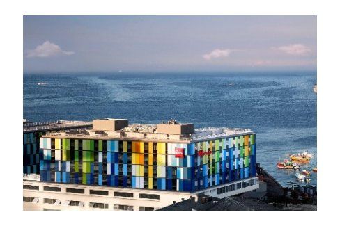 El ibis de Valparaíso es uno de los varios hoteles que Accor reabrirá en Chile.