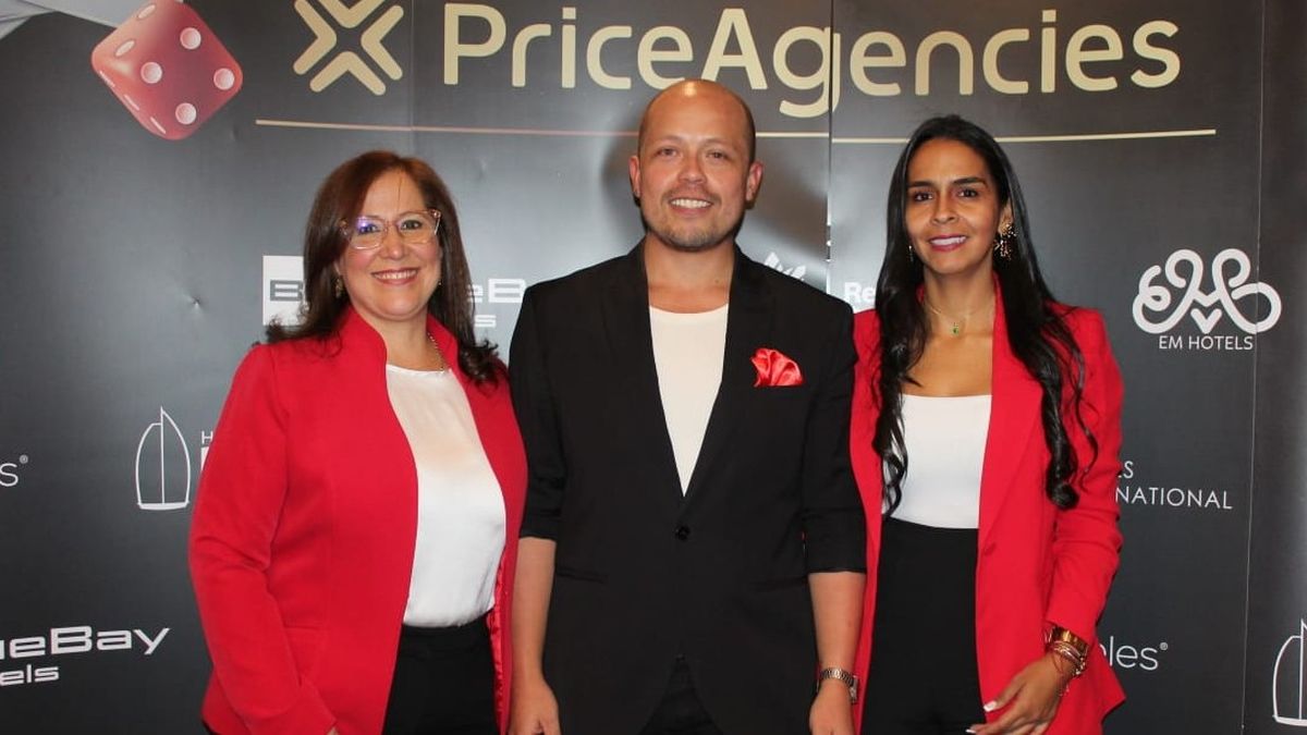 Zoraida Cedeño, directora B2B para Latinoamérica de PriceTravel Holding; Jimmy Camilo Beltrán Gil, líder de agencias B2B y María del Pilar Escobar, gerente de PriceAgencies Colombia.