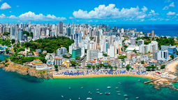 Salvador de Bahía es uno de los destinos más pintorescos de Brasil. Ideal para viajar en vacaciones de invierno.