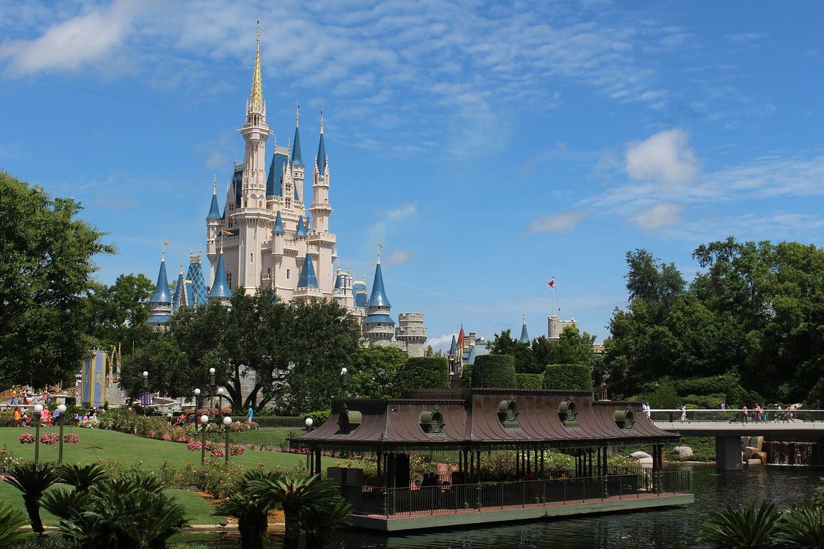 Disney en Orlando: planifica con tiempo tus pasajes y alojamiento para una estadía más tranquila. 
