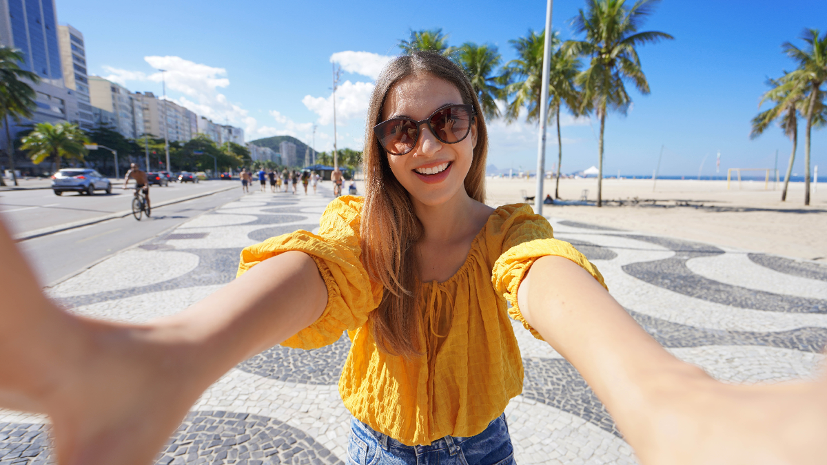 Descubrí cuántos dólares se necesitan para viajar a Brasil en el verano.